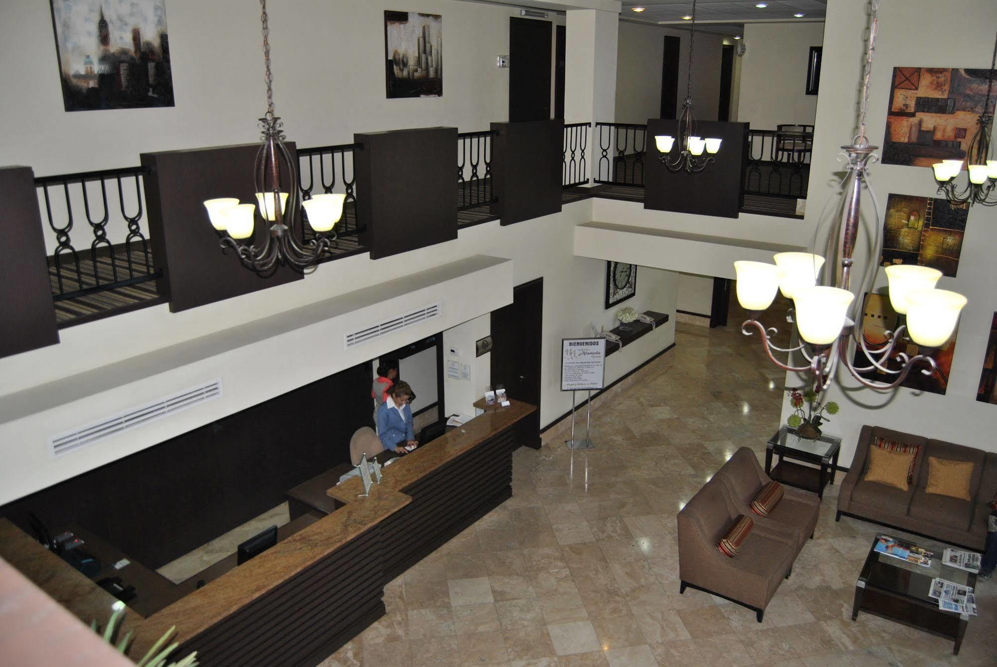 Hotel Alameda Express Matamoros  Exterior photo